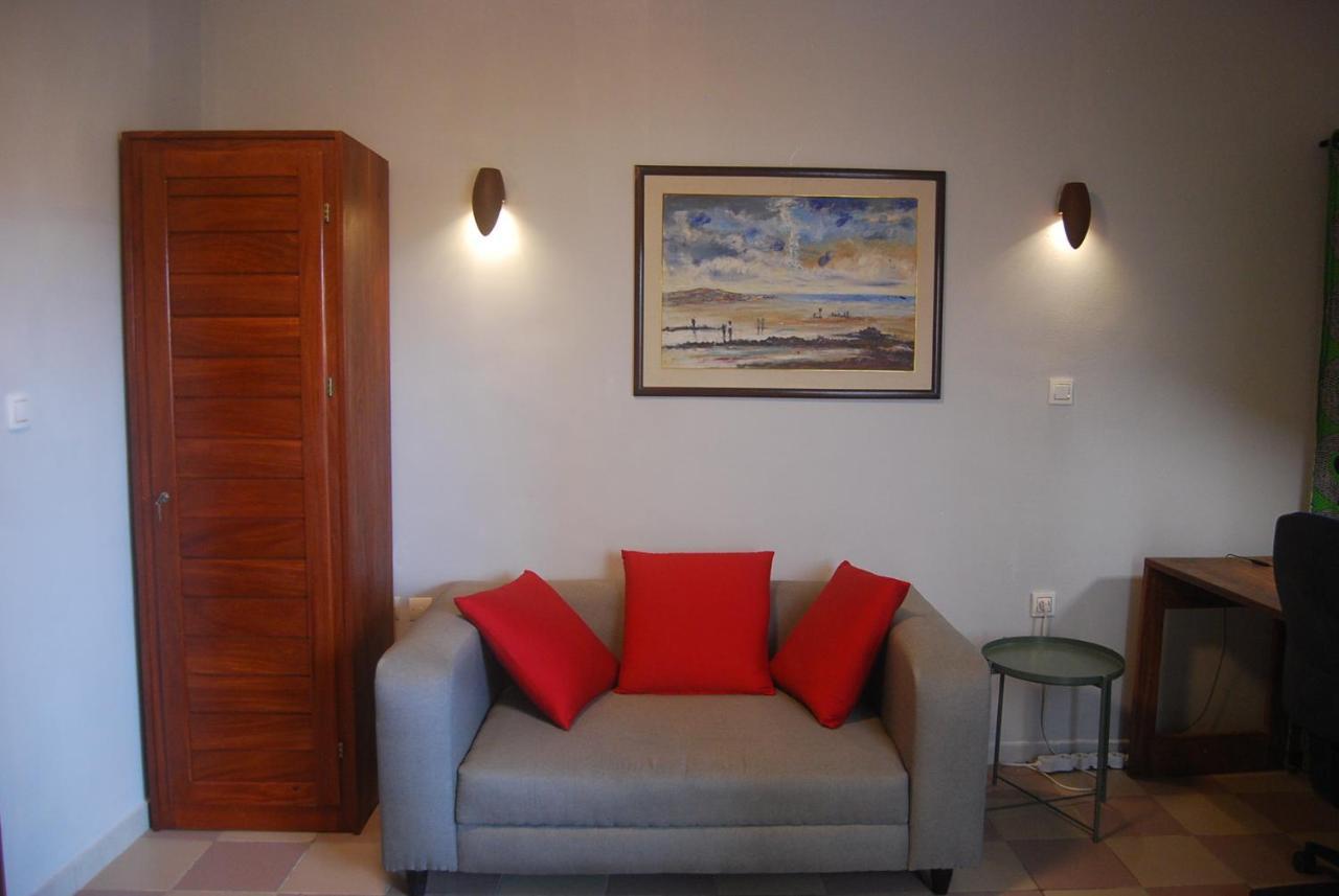 Karls Guesthouse Cotonou Ngoại thất bức ảnh