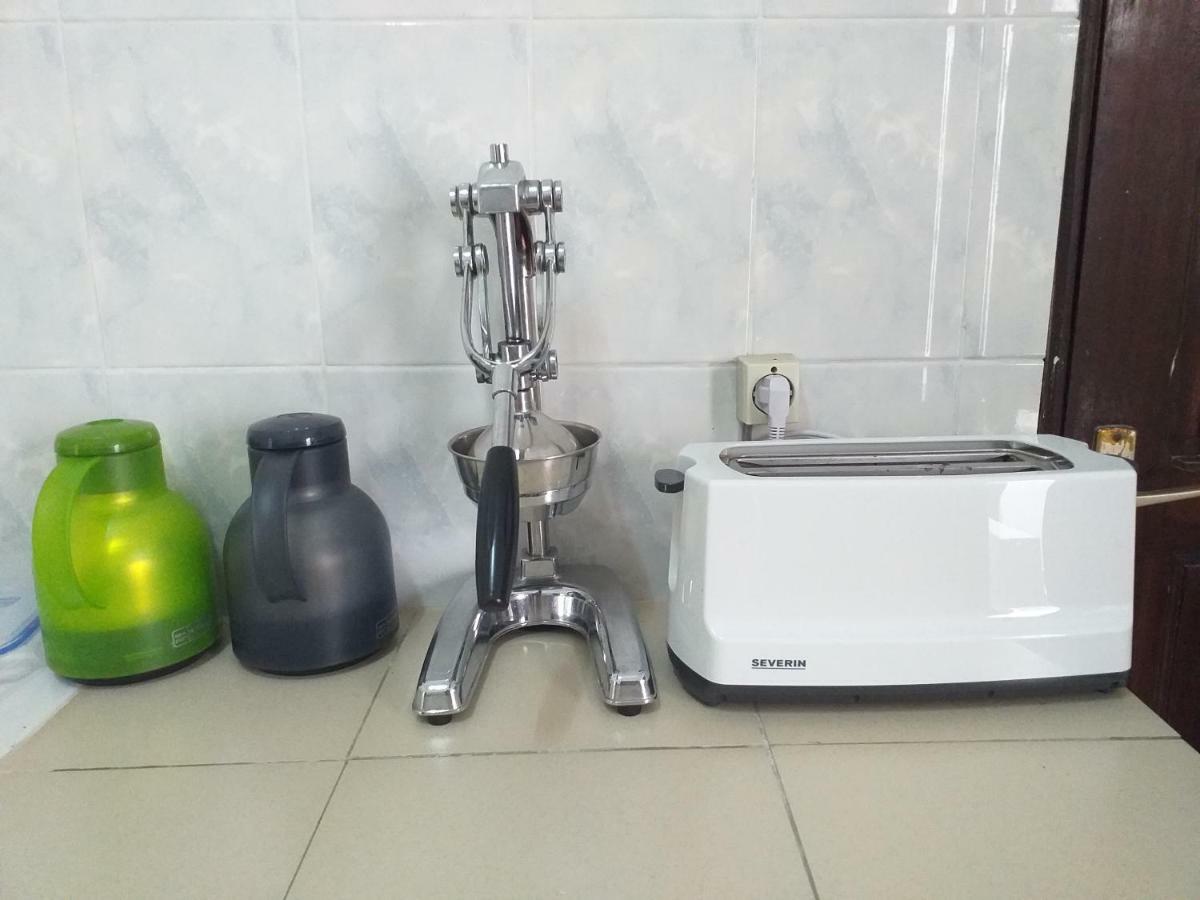 Karls Guesthouse Cotonou Ngoại thất bức ảnh